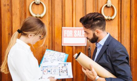Real estate wholesaler analyzing deal margins and prime rate relationship