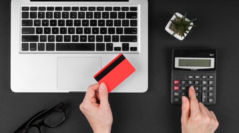 Calculator showing credit card APR calculation with prime rate and issuer margin